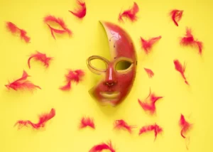 Quand tombent les masques d'apparats et autres masques sociaux, qui es-tu ? Es-tu un "Originals" ?